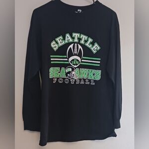 Seattle Seahawks T-Shirt Mens Medium Black Long Sleeve